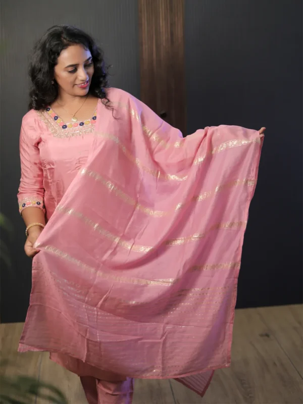 Royal Wear / Pastel Pink - Image 3