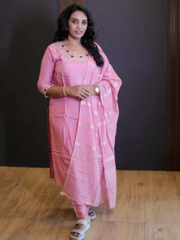 Royal Wear / Pastel Pink - Image 2